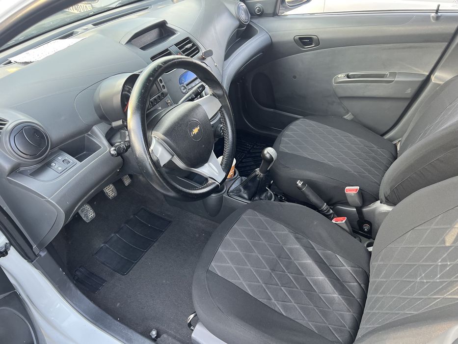 Spark 1 pozitsa oldi oynalari elektroni