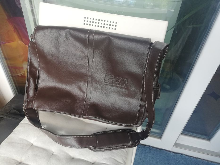 Кожена бизнес чанта