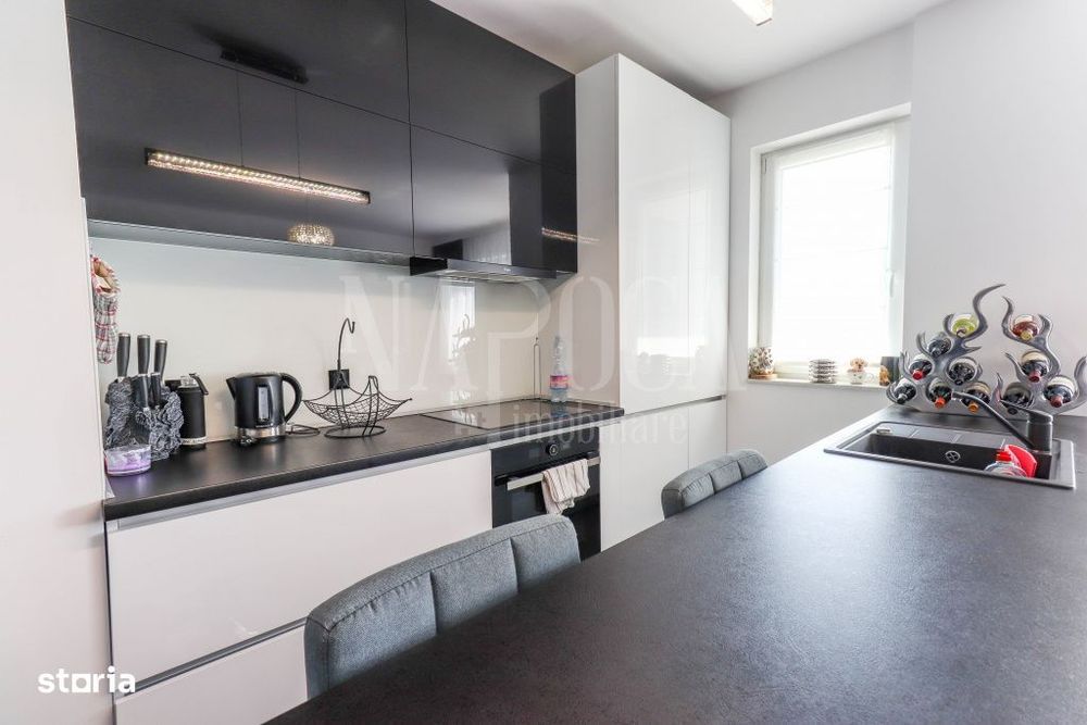 Apartament 3 camere de vanzare in Floresti