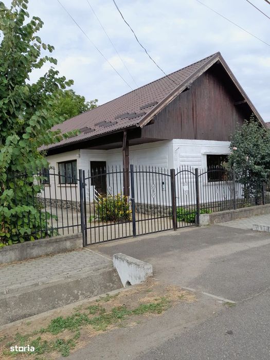 Casă de vânzare central Seini
