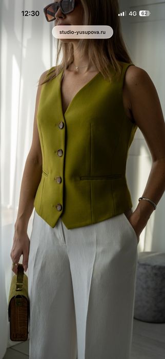 Жилет белый, черный размер s