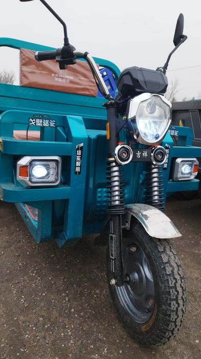 Электронный мотоцикл трёхколесный Трицикл муравейник грузовой мото