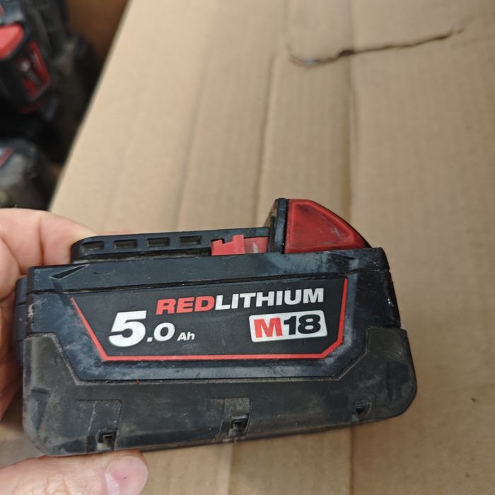 Milwaukee RED 5ah 18 v M18B5 5ач Батерия 18 волта M18