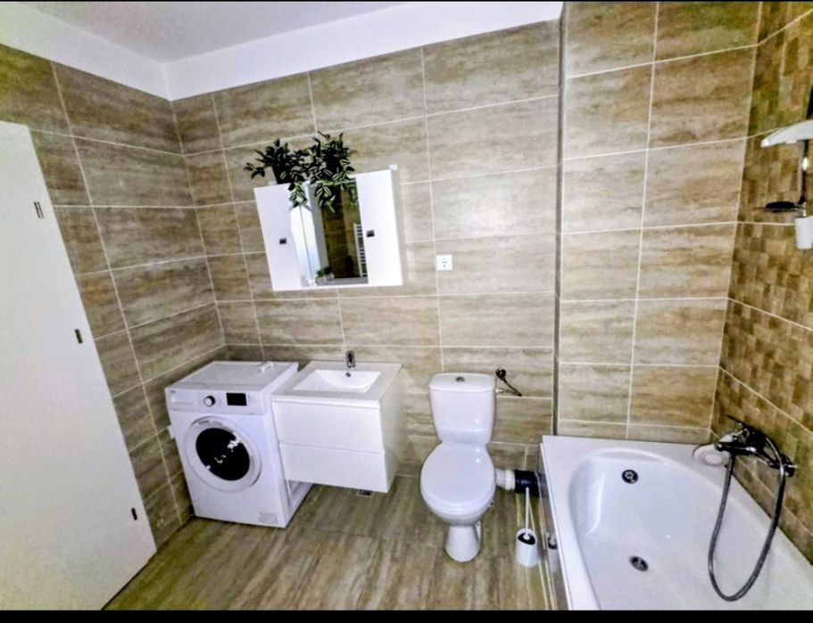 Apartament 2 camere, parter, mobilat si utilat, Zona Centrala Floresti !