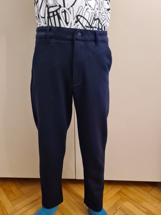 Pantaloni Zara din material textil, 11-12 ani, 152 cm
