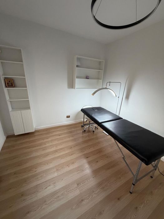Inchiriez camera Premium in Clinica,Floreasca-Extensii gene/Tehnician Unghii