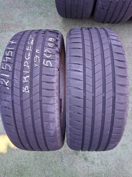 215 45 17 Bridgestone  2бр летни