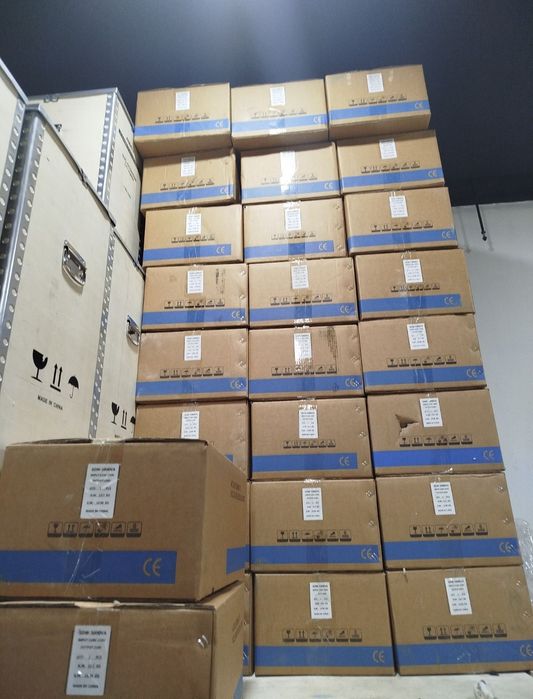 Стабилизатор напряжения для дома Andeli Stabilizator латорный  для кот