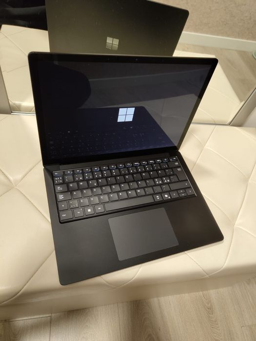 Surface Laptop 6, 14" Touch, Ultra 5 135H, 16Gb, 256/512Ssd