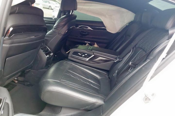 Dezmembrez BMW Seria 7 G11/G12 [2015 - 2020] Sedan 730d xDrive Steptr