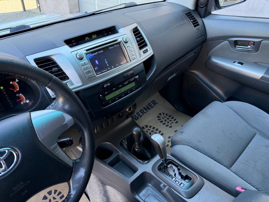Toyota Hilux 3.0 D 4x4 Automat 2013/06