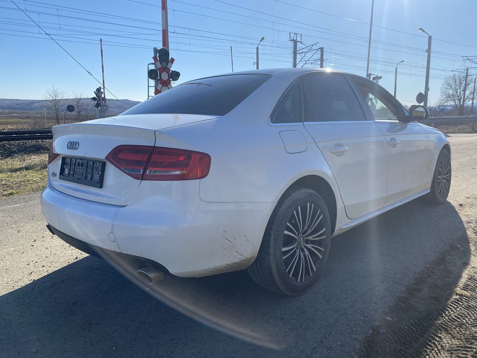 Dezmembrez A4B8 2.7(TDI)