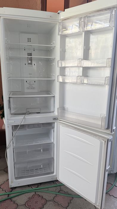 Продам холодильники
