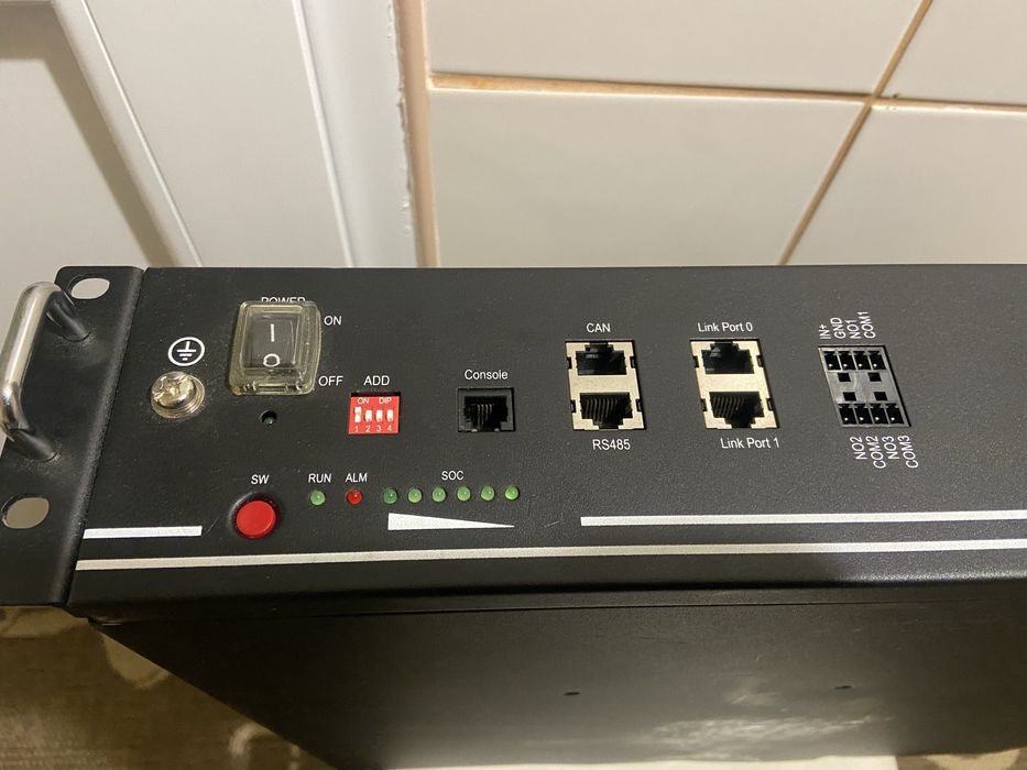 Carcasa cu bms Pylontech us2000