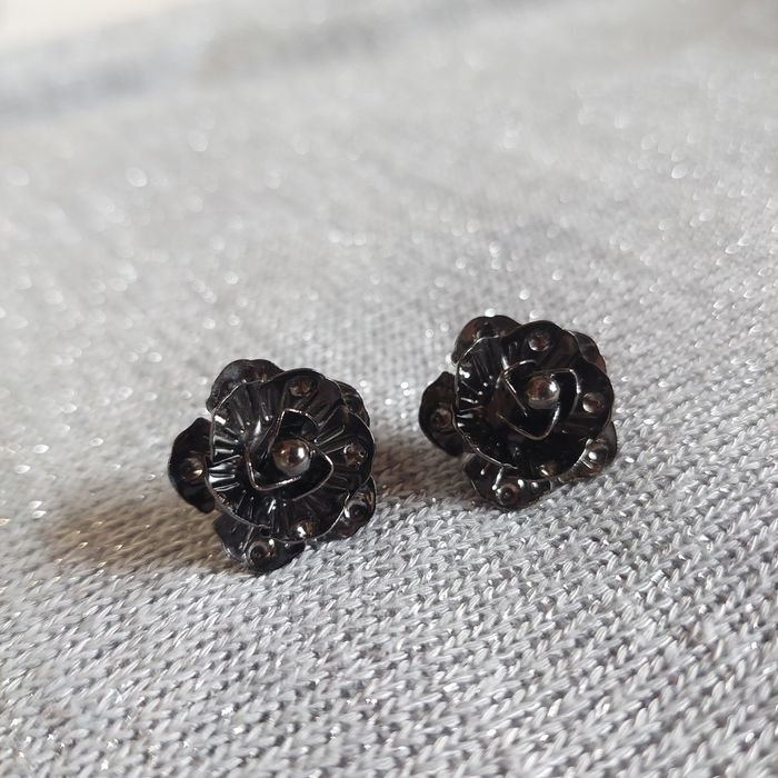 Продам серёжки////