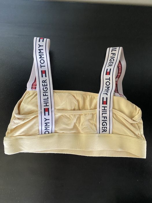 Дамско спортно бюстие Tommy Hilfiger