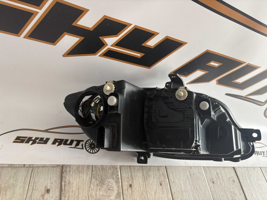 Far stanga Seat Leon dupa 2005 Europa