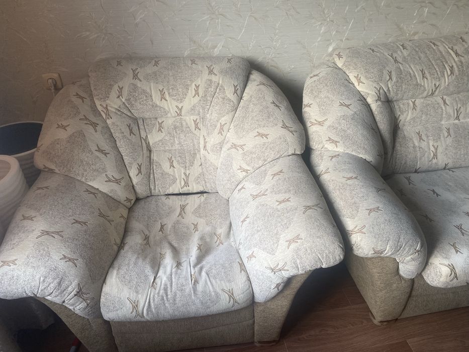 Продам диван не дорого торг уместен