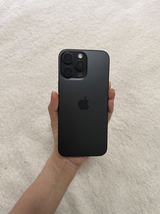 IPhone 16 Pro Max (черный матовый)