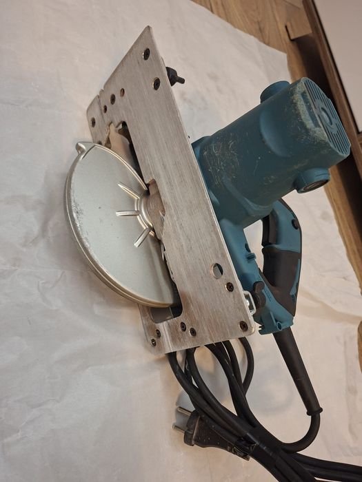 Circular Makita hs 7601