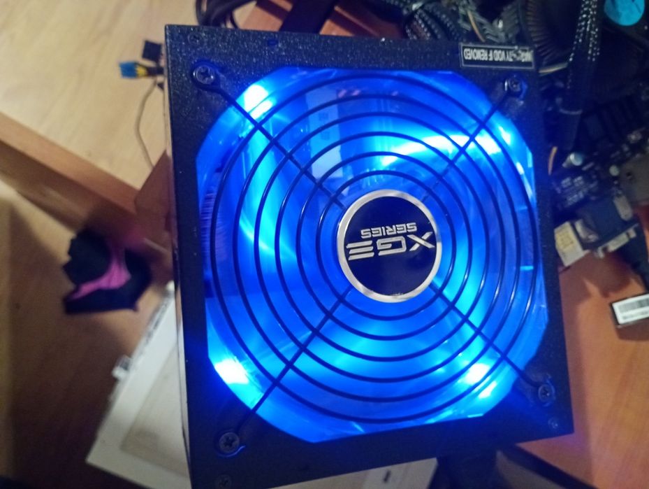 Sursa  TooQ XGE 800W