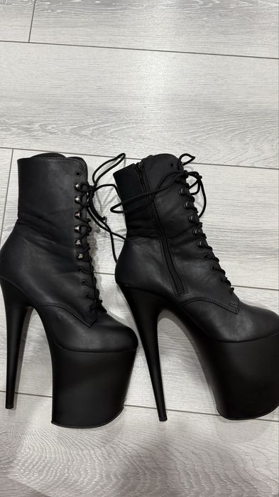 Продам стрипы тройки для танцев