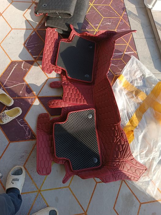 Продам полики на камри и черий