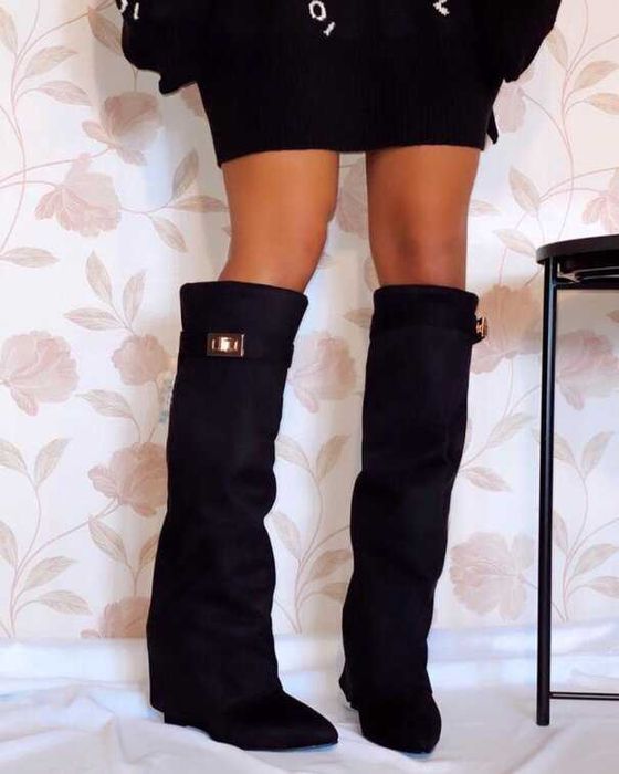 Ботуши на платформа - черен велур 35-40 номер