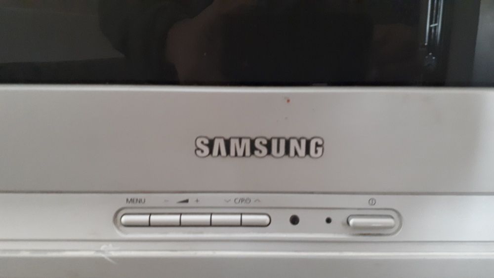 Продам телевизор