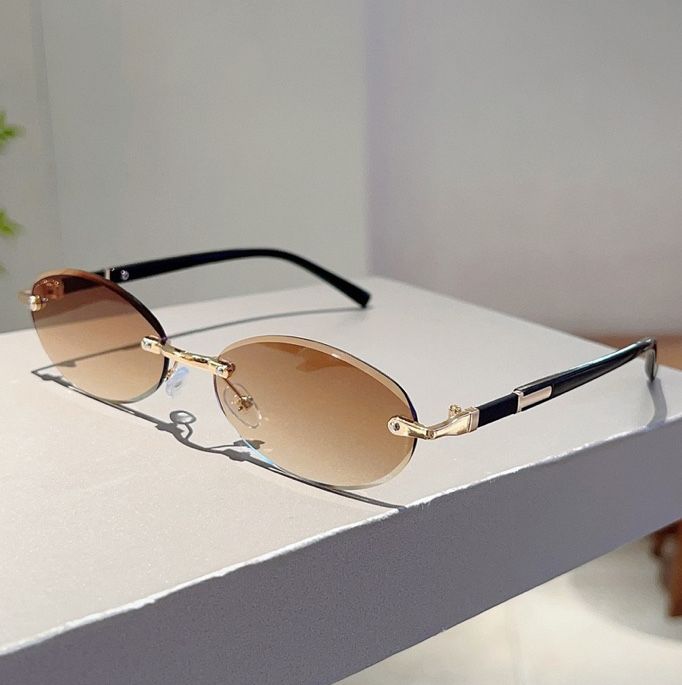 Продам новые солнцезащитные очки