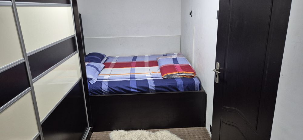 Închiriez  Apartament 2 camere regim hotelier.