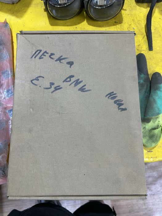 Продам запчасти на бмв е34