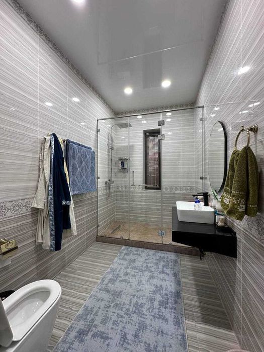 10 sotixli tayyor 2 qavatli uchastka sotiladi.