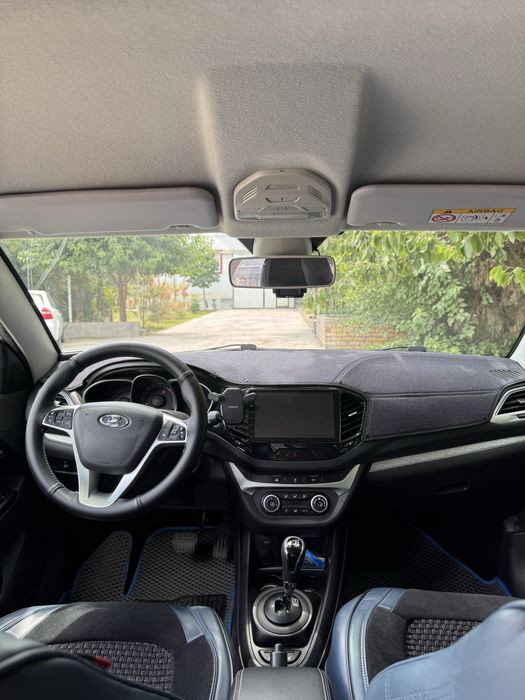 Продаю. Lada Vesta sw cross