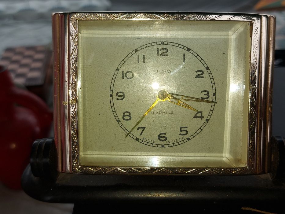 Часовници ръчни и будилници