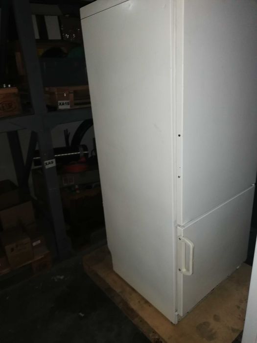 Хладилник с фризер BOSCH