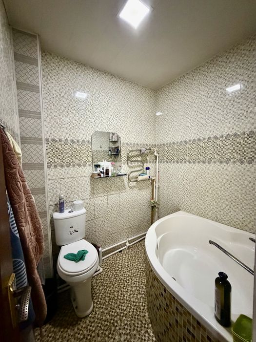 Продаётся 3 ком центральный базар