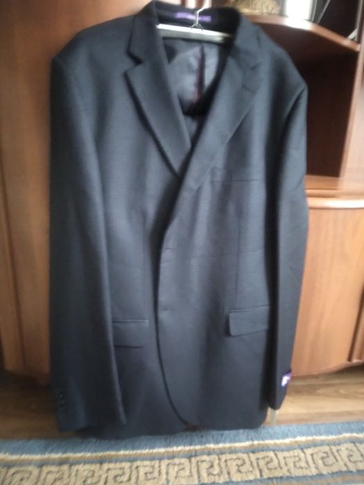 Продам костюм мужской