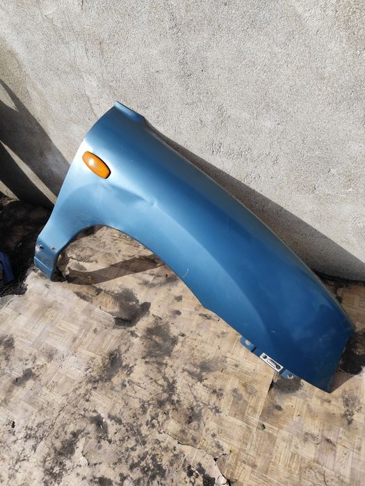 Ляв и Десен калник-Hyundai Santa fe-2005г