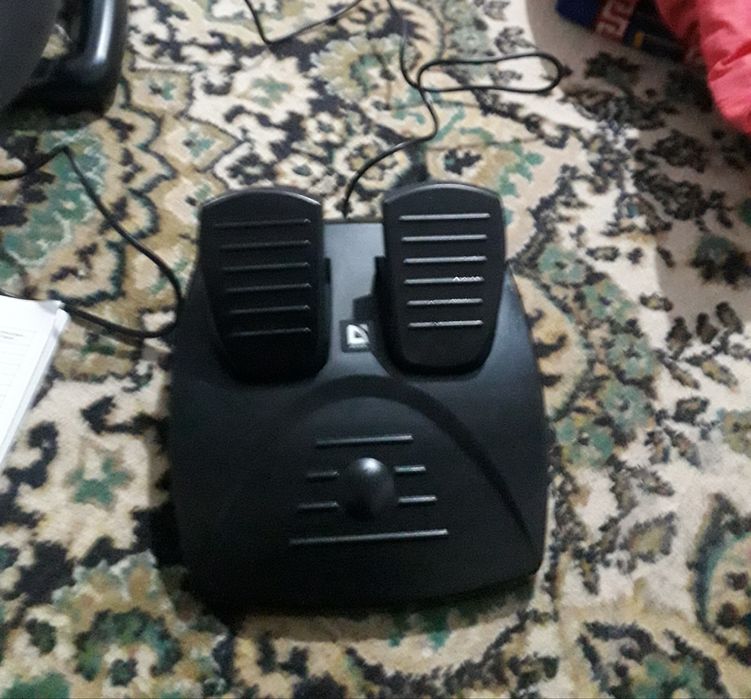 Продам Руль и Педаль Defender Challenge Mini Le