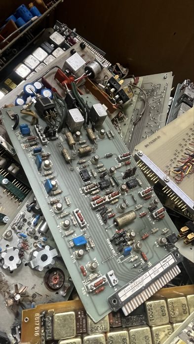 Платки. Електронна скрап