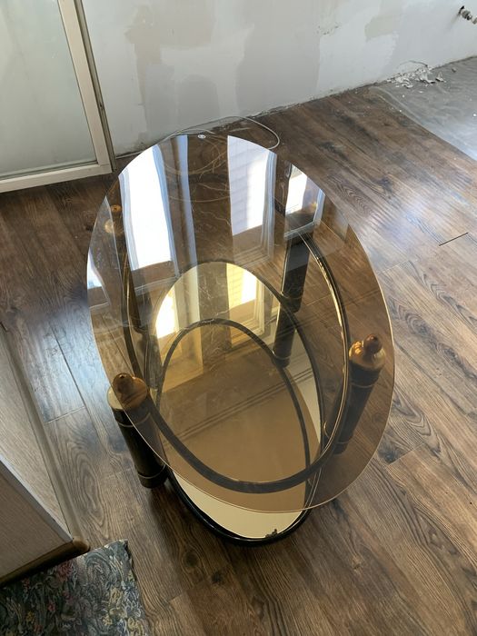 Стеклянная тумба