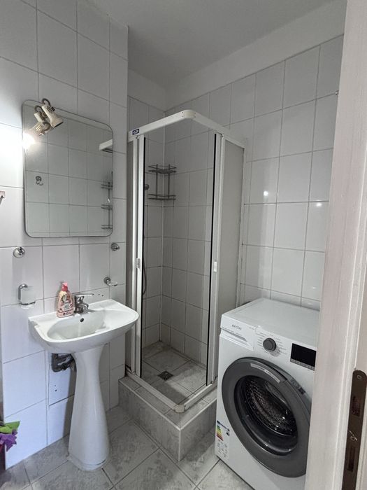 Inchiriez apartament 2 camere , ultracentral