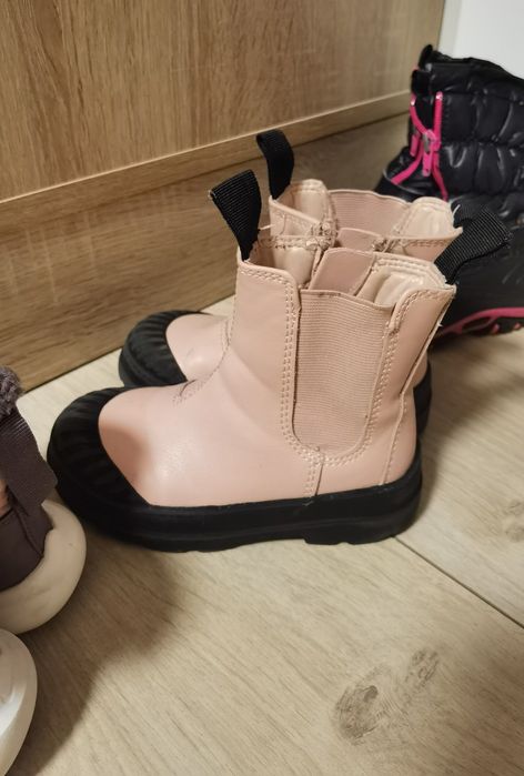 якенца и ботушки за момиче