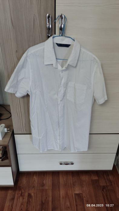 Новые брюки ,б/у рубашки на подростка