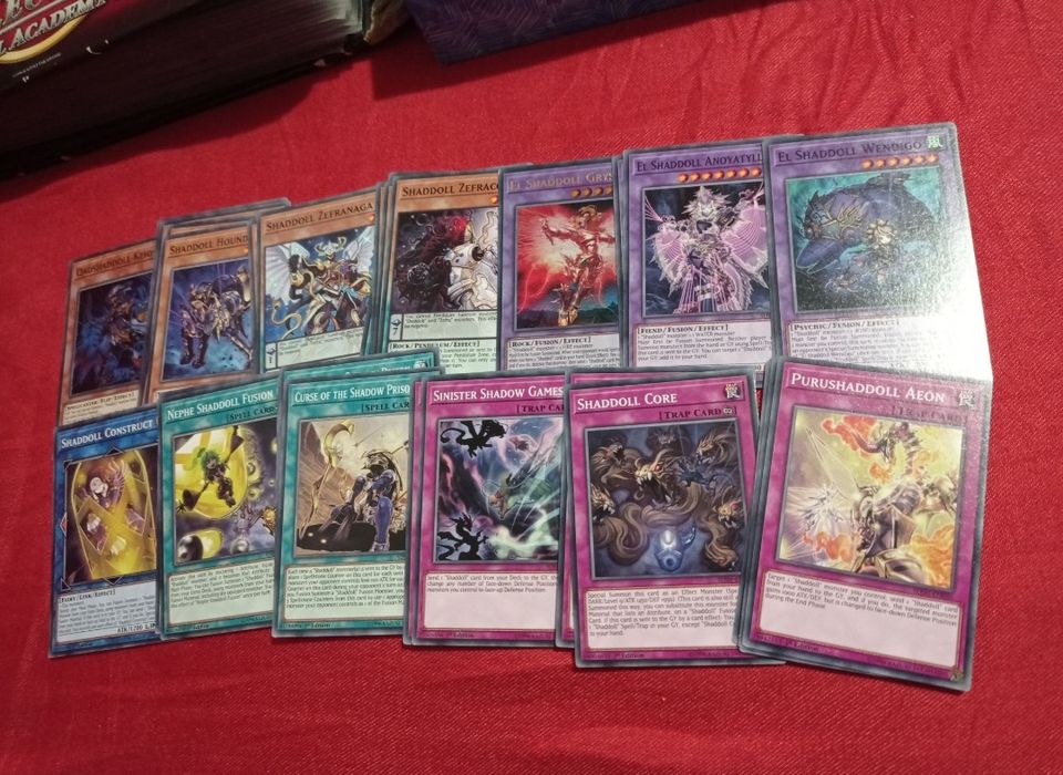 Yu-Gi-Oh core decks, Югио карти