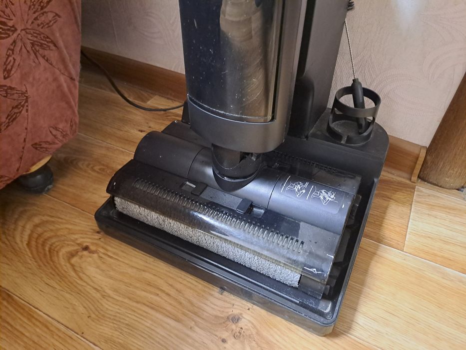 Продам моющий пылесос Neatsvor T40 черный