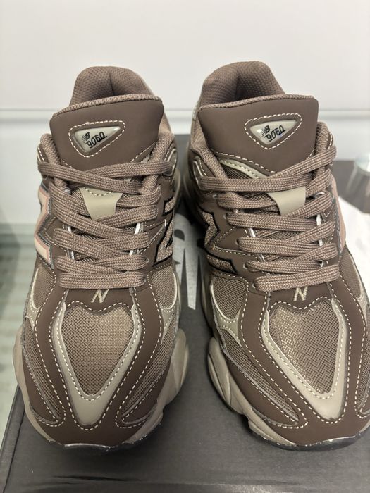 New Balance 9060 maro