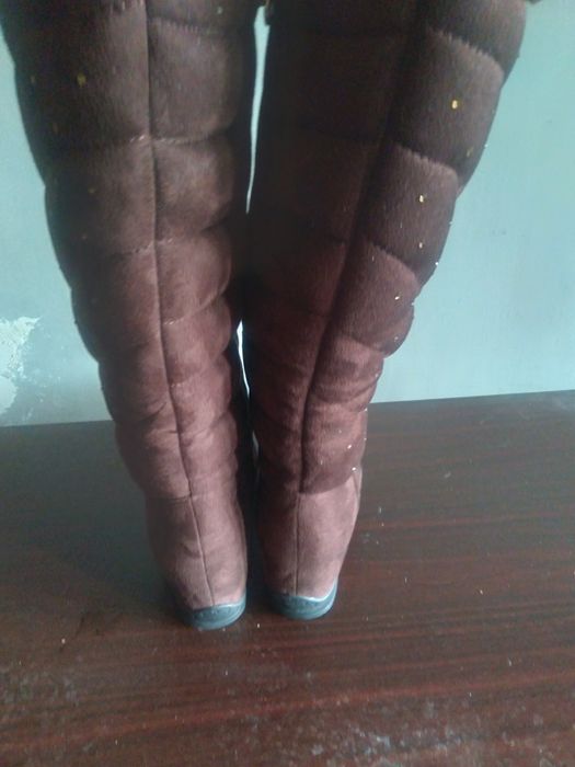 Продам  сапоги  7000