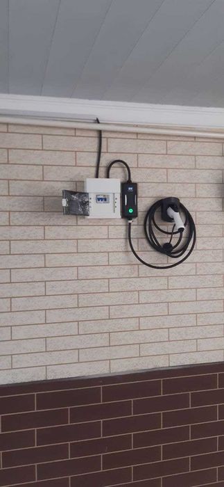 Установка чарджер зарядка на электромобиль